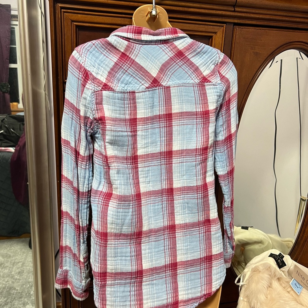 Button Up flannel - Picture 3 of 4